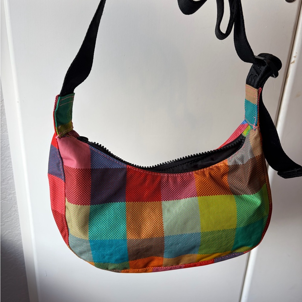 Baggu Madras Small Crescent - Picture 5 of 6